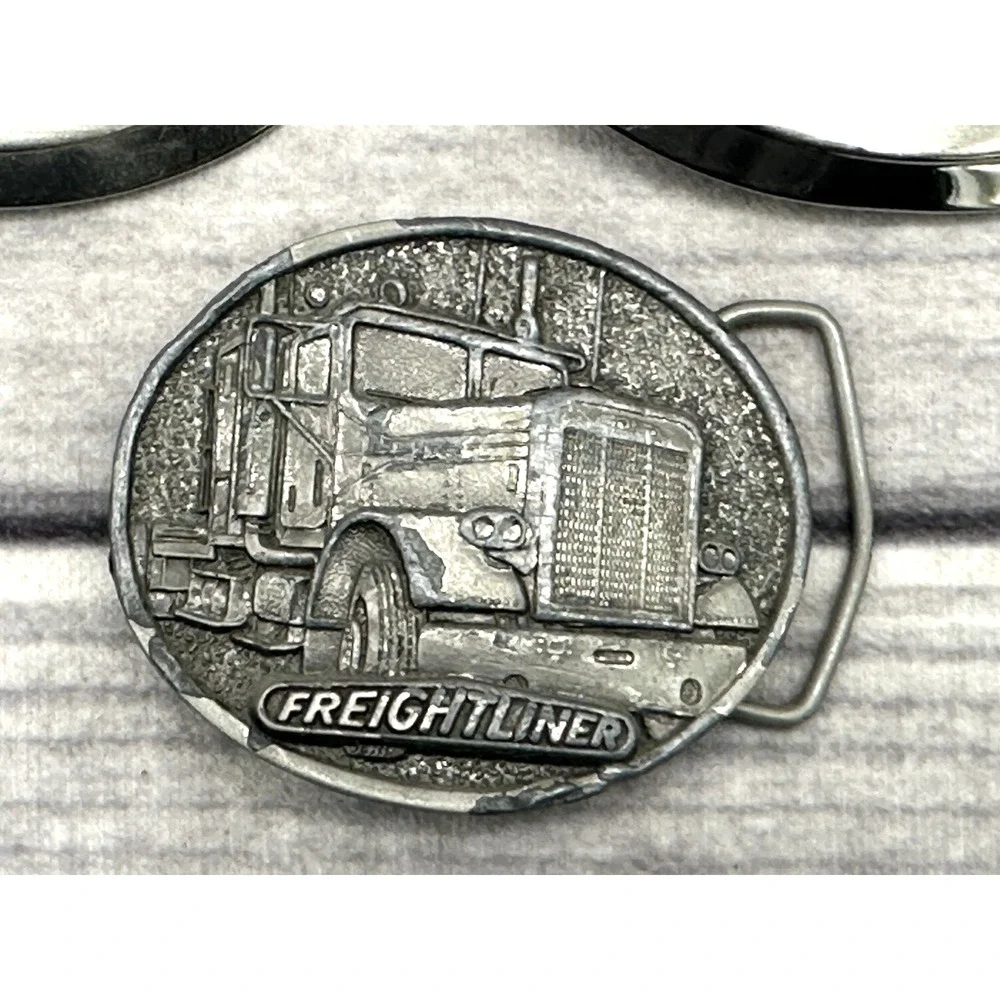 3 VINTAGE TRUCKING BELT BUCKLES - FREIGHTLINER BY TONKIN INC / 2 UNMARKED‎